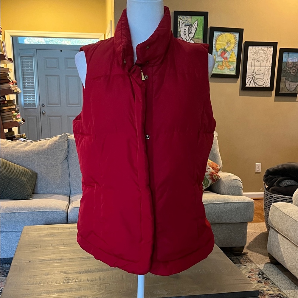 Charter Club Women's Red Gold Zippered and Buttoned Puffer Vest Size Large